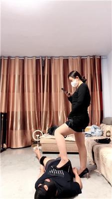 【贝拉】高跟碾压踩-重度鞭打体验 JS260226-31