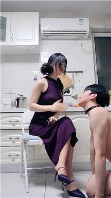 【小逸m】鞭打-脚喂食-口嚼食物 bf62049