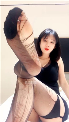 【伊柔】绿帽老公又找俩黑人伺候我    260410-9