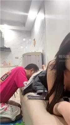 【小骚】伺候妈妈睡觉    JS260929-1