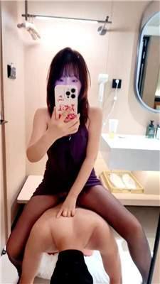 【草莓学姐】艺校女神羞辱老师狗【下】   JS261021-9